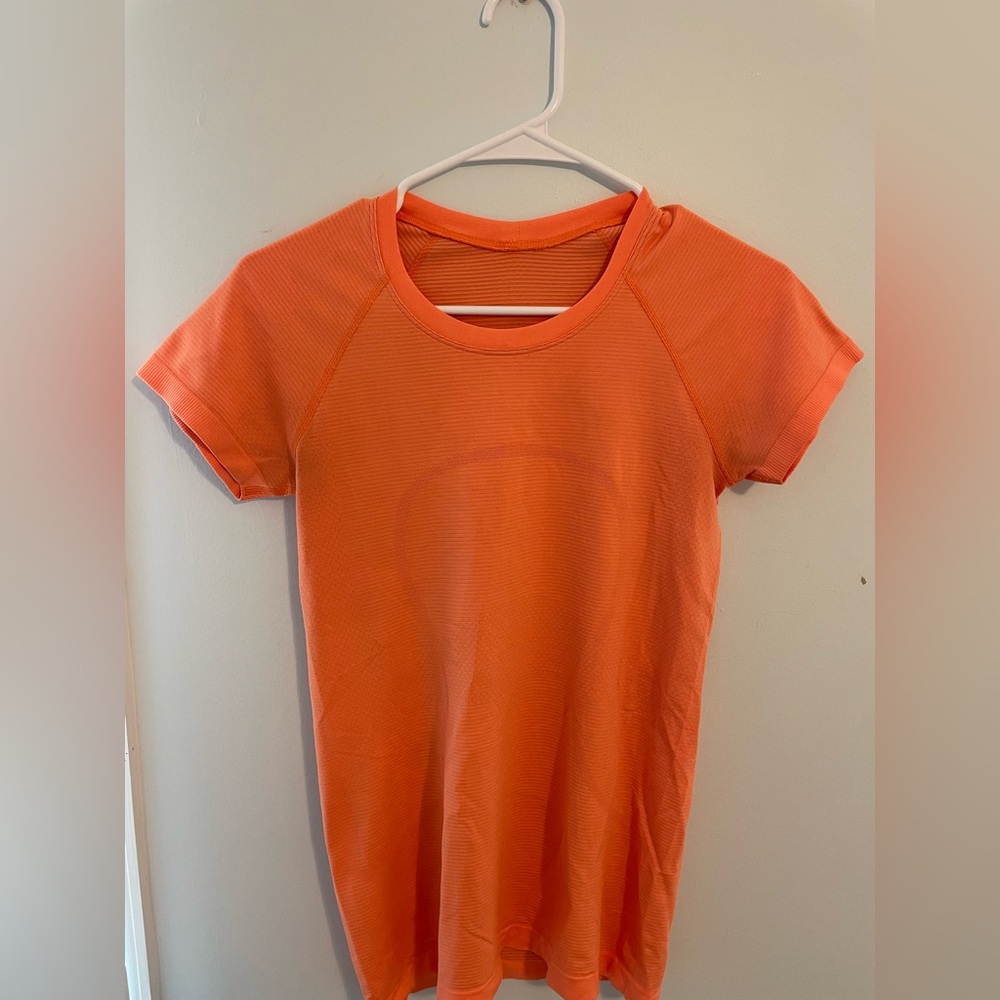 Lululemon Orange Swiftly Tech Tee shirt